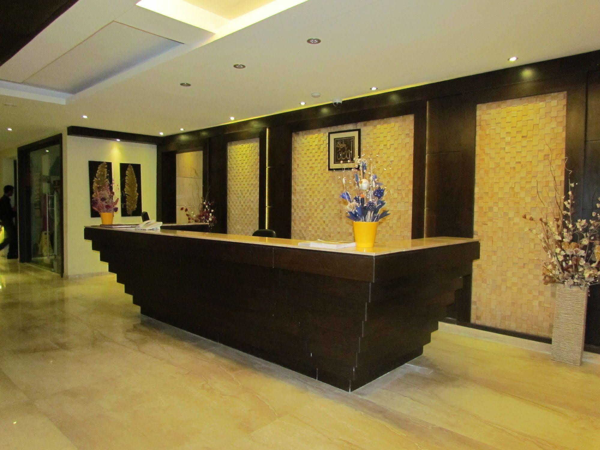Hotel Pine Spring Wazir Bagh Srīnagar Eksteriør billede