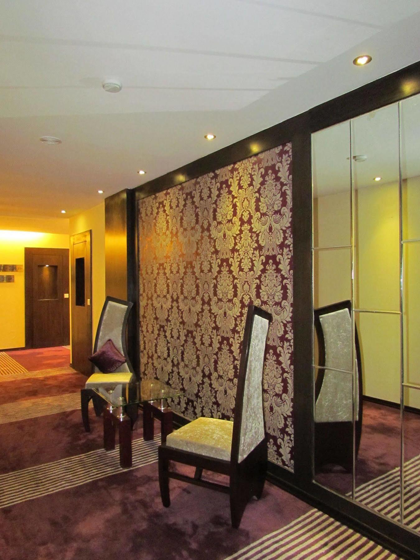 Hotel Pine Spring Wazir Bagh Srīnagar Eksteriør billede
