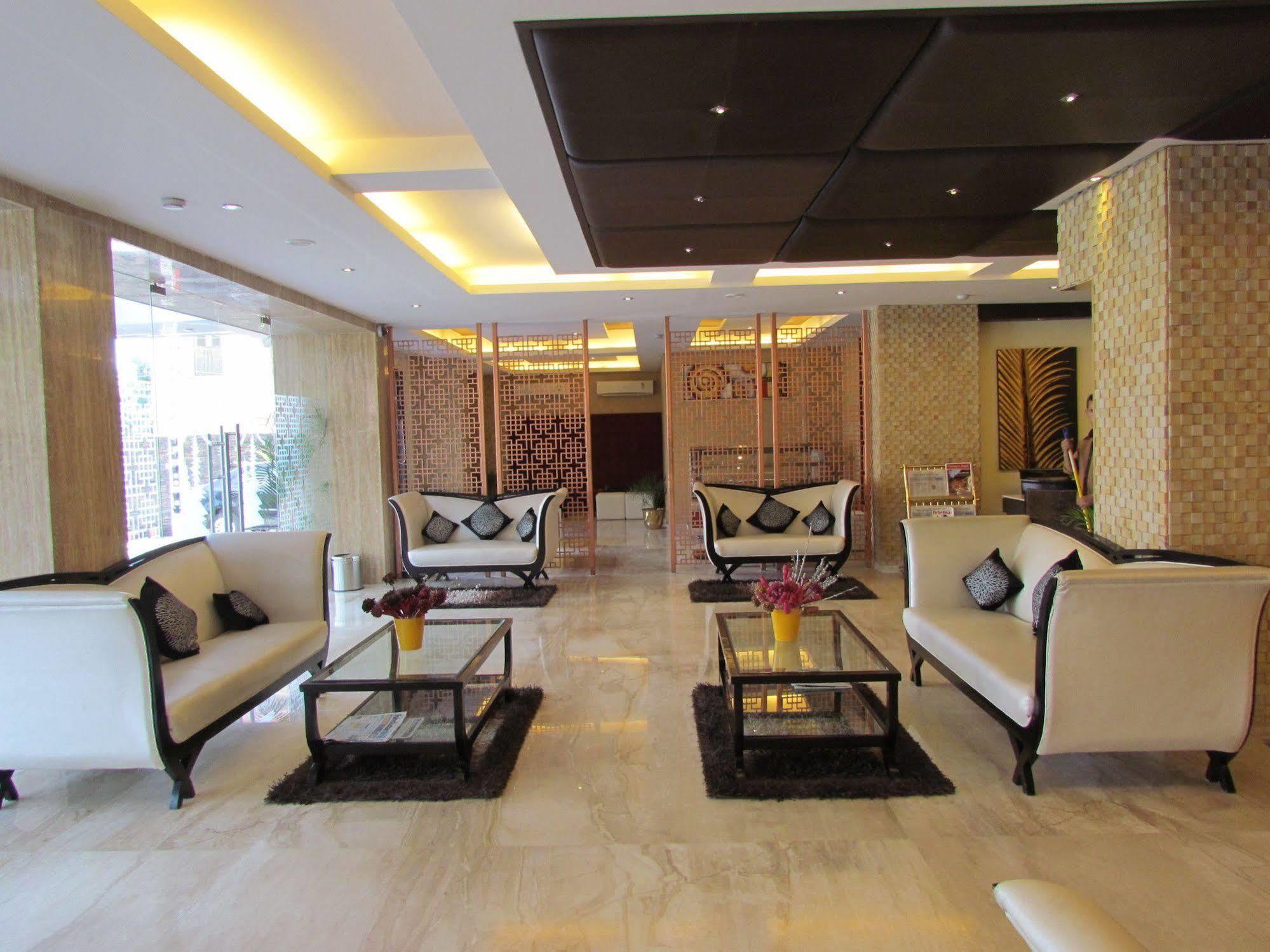 Hotel Pine Spring Wazir Bagh Srīnagar Eksteriør billede